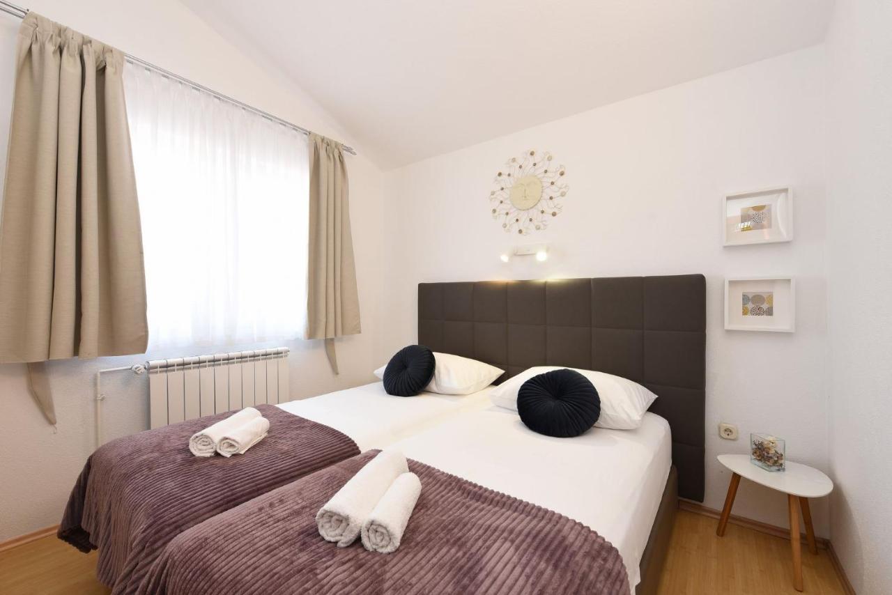 Apartments Amari ستاريغغاد باكلينتسا المظهر الخارجي الصورة
