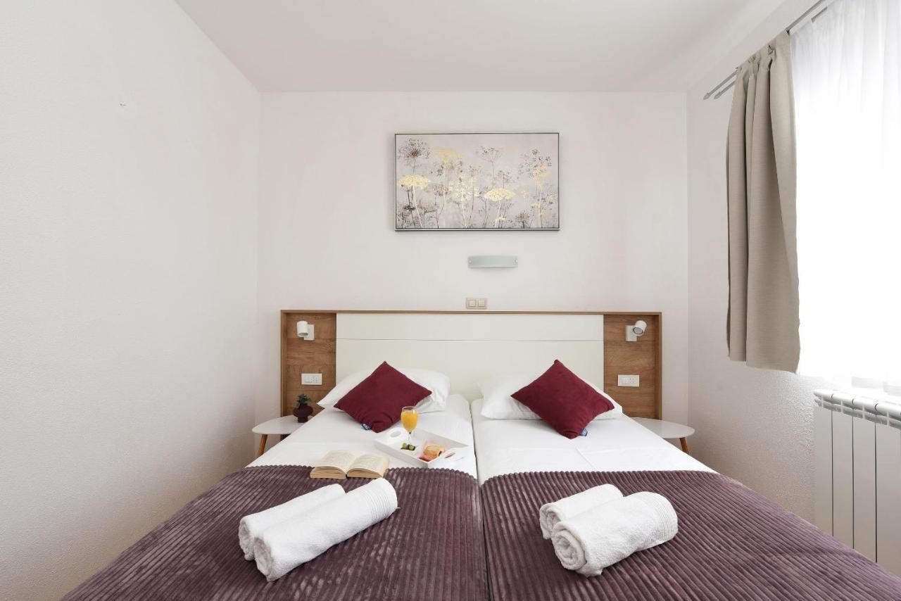 Apartments Amari ستاريغغاد باكلينتسا المظهر الخارجي الصورة