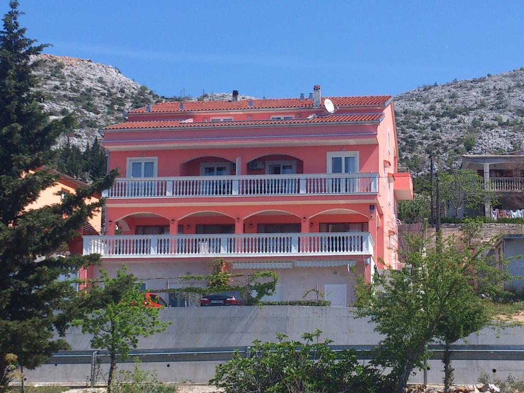 Apartments Amari ستاريغغاد باكلينتسا المظهر الخارجي الصورة